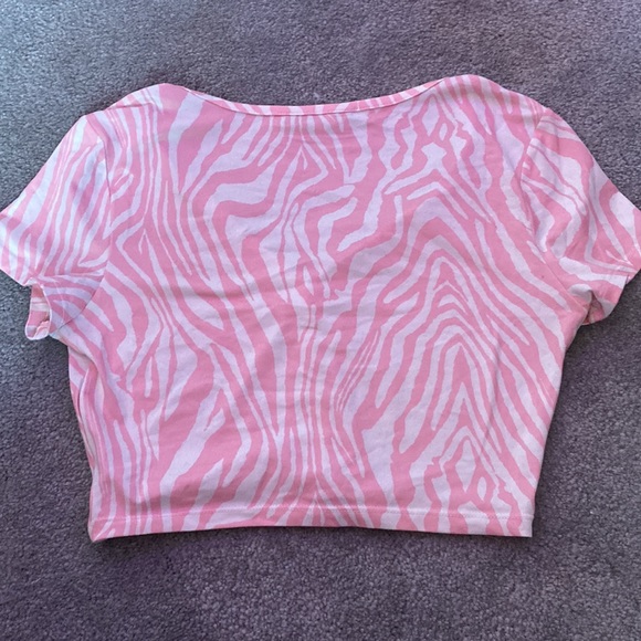 Crop top, only worn once - Picture 2 of 3
